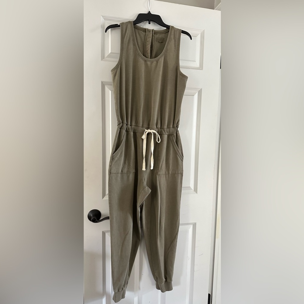 Sleeveless Jumpsuit, Large